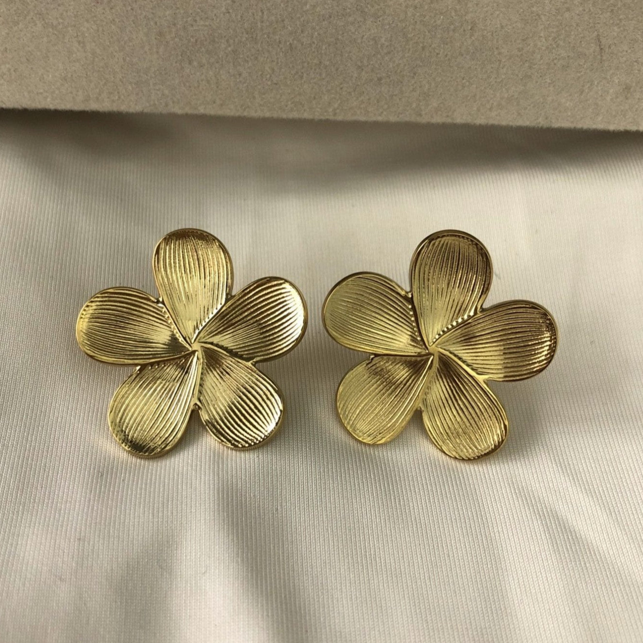 Boucles d'oreilles Flora M E N I Z A